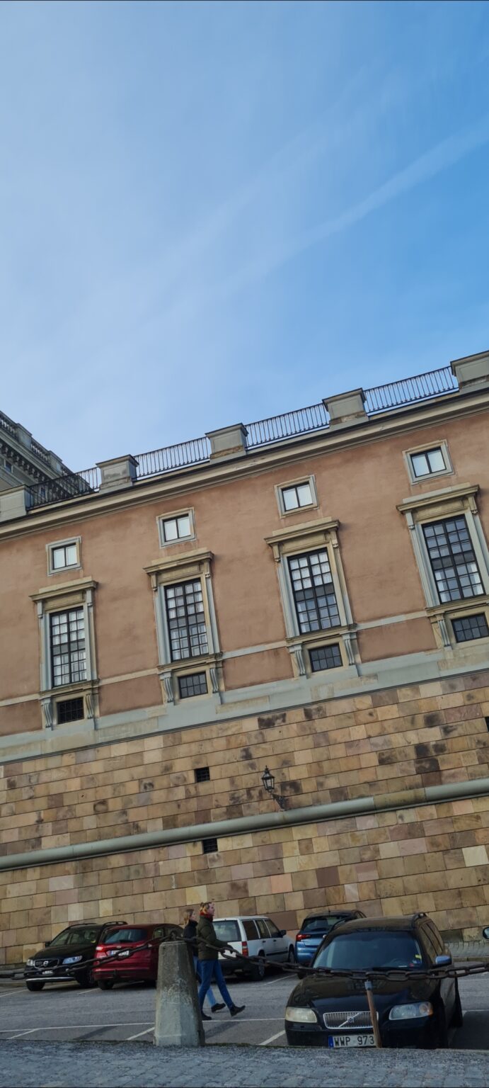 Stockholm slott och personalen som bor där
